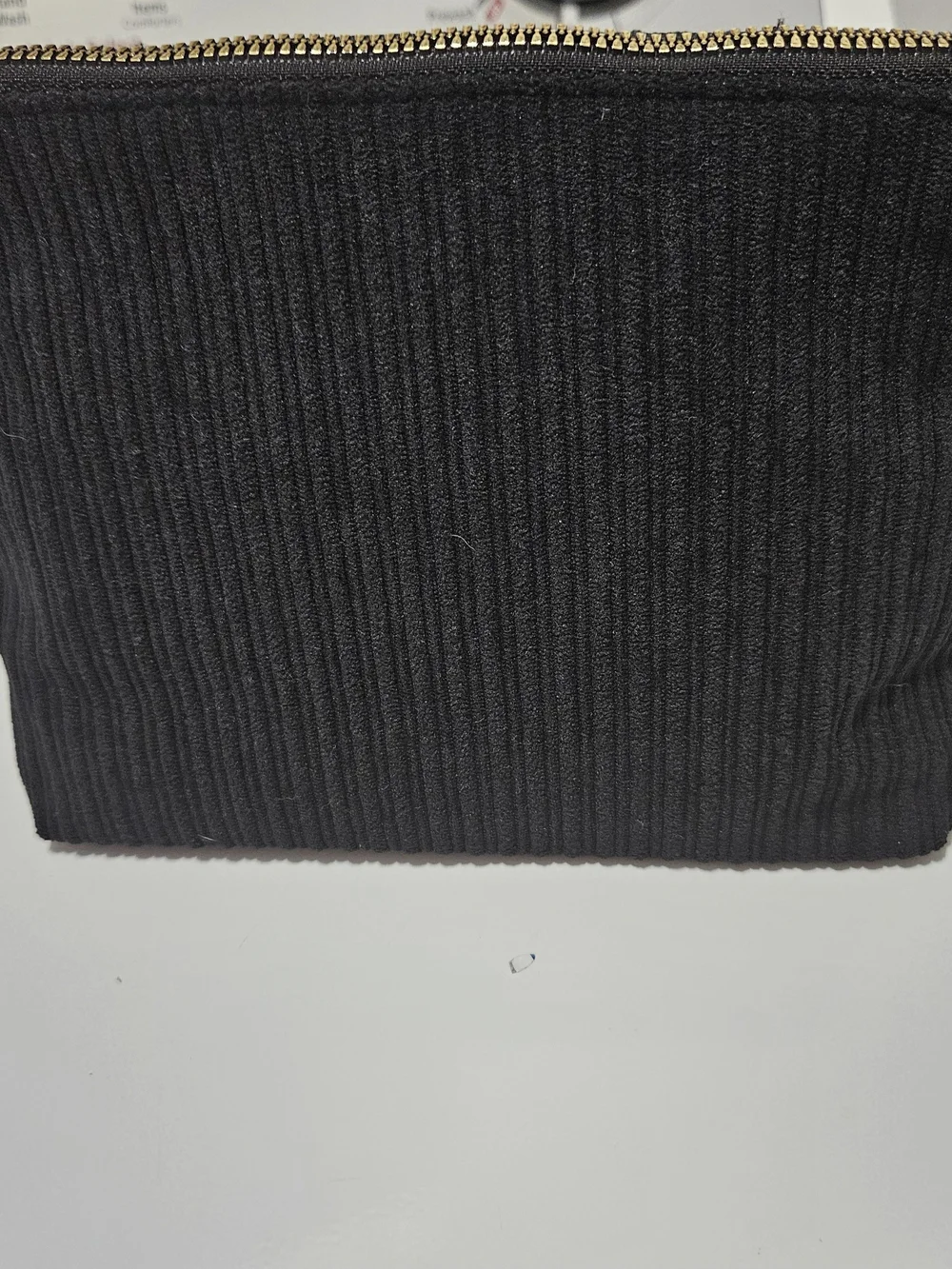 Laura Geller Black Ribbed Clutch Cosmetic Travel Bag with Gold Logo